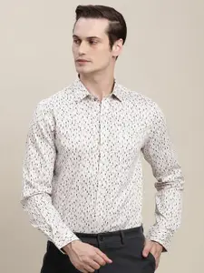 Turtle Men Standard Slim Fit Floral Opaque Printed Formal Shirt