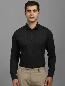 Louis Philippe Men Slim Fit Grid Tattersall Checks Opaque Striped Casual Shirt