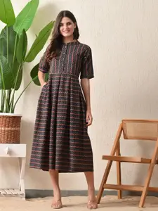 DECKEDUP Print Empire Midi Dress