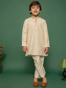 VASTRAMAY Boys Embroidered Regular Thread Work Kurta with Pyjamas