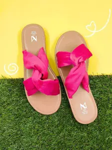 THE MADRAS TRUNK Women Colourblocked Open Toe Flats with Bows