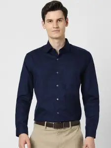 Peter England Elite Men Opaque Checked Formal Shirt