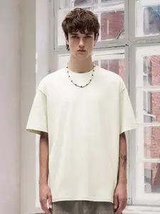 PRONK Men Solid Oversized T-shirt