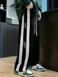 MACK JONNEY Men Striped Mid Rise Track Pants