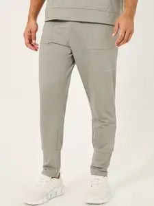 Styli Men Slim Fit Running Jogger With Minimal Print