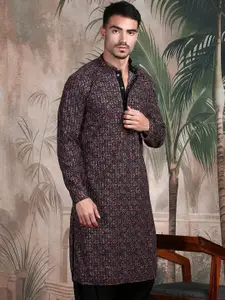 Sangria Chic Geometric Chikankari Sequin Kurta
