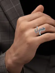 MEMOIR Silver Plated Sea Horse Shaped Finger Ring
Silver Plated Finger Ring