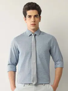 Arrow Men Slim Fit Opaque Printed Formal Shirt