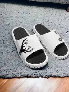 FABBMATE Men Printed Rubber Sliders