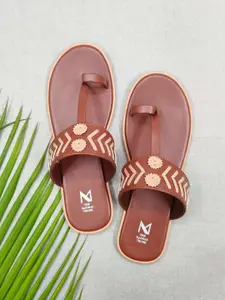 THE MADRAS TRUNK Women Printed Kolhapuri Mules Flats