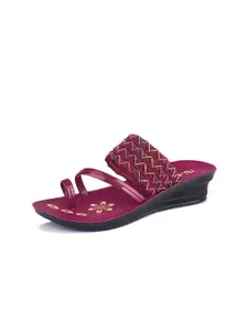 PENNEN Women Textured One Toe Flats