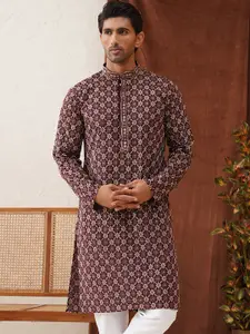 Jompers Men Geometric Embroidered Sequinned Kurta