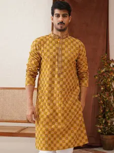 Jompers Men Geometric Embroidered Sequinned Kurta