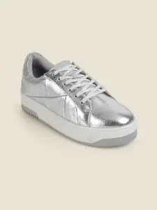 Metro Women Printed Fashion with Laser Cuts Flats