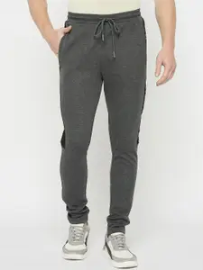 Duke Men Cotton Relaxed-Fit Mid-Rise Tack Pant