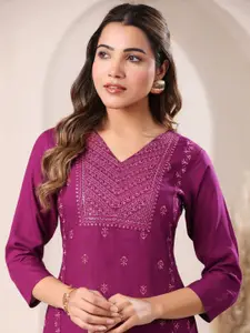 Janasya Embroidered Straight Kurta