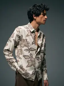 Flying Machine Men Regular fit Floral Printed Casual Shirt