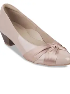 Metro Block Pumps with Bows