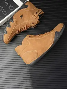 Corsac Men Trekking Shoes