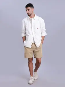 Tommy Hilfiger Men Oversized Fit Spread Collar Solid Cotton Casual Shirt