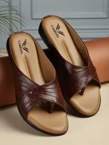 carrito Women Leather Textured Comfort Heel Sandals