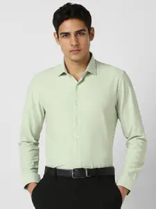 Van Heusen Men Slim Fit Spread Collar Solid Formal Shirt