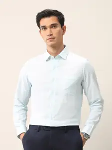 Arrow Men Classic Fit Spread Collar Textured Cotton Formal Shirt