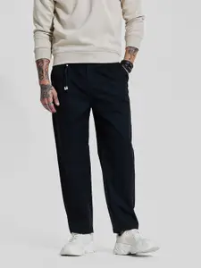 Snitch Men Black Mid-Rise Regular Fit Trousers