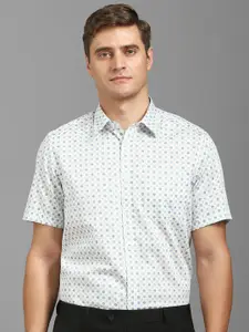 Louis Philippe Men Regular Fit Spread Collar Micro Ditsy Printed Cotton Formal Shirt