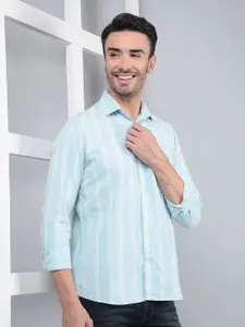 Crimsoune Club Men Classic Fit Spread Collar Vertical Striped Cotton Casual Shirt