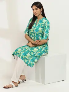 Rangriti Women Dyed Flared Sleeves Thread Work Kurta