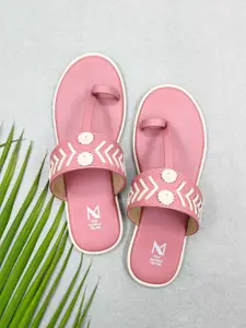 THE MADRAS TRUNK Women Printed Kolhapuri Mules Flats