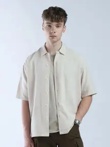 Flying Machine Men Relaxed Oversized Fit Spread Collar Solid Cotton Casual Shirt