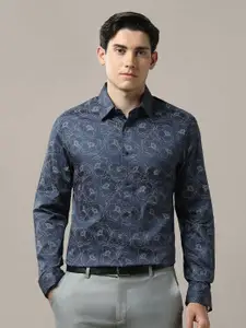 Arrow Men Classic Tailored Fit Spread Collar Abstract Printed Cotton Formal Shirt