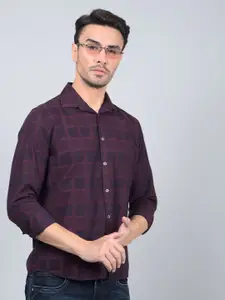 Crimsoune Club Men Classic Fit Spread Collar Checked Cotton Casual Shirt