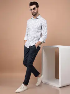 Crimsoune Club Men Classic Fit Spread Collar Floral Printed Cotton Casual Shirt