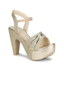 MONAQI Embellished Platform Heel Sandals