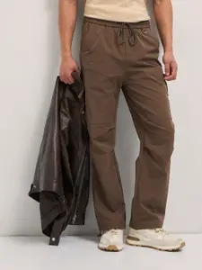 THE BEAR HOUSE Men Solid Mid-Rise Relaxed Fit Cargos