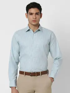 Van Heusen Men Spread Collar Checked Cotton Formal Shirts