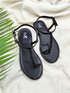 THE MADRAS TRUNK Women Open Toe Flats With Buckle