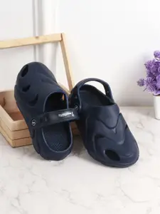 Smoothlite Men Self Design Rubber Clogs