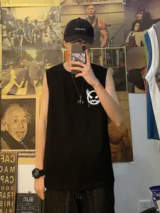 StyleCast Men Graphic Printed Round Neck T-shirt