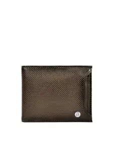 Eske Men Textured Leather Two Fold Wallet