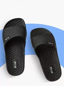 FLITE Men Striped Open Toe Flip Flops