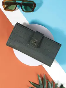 Mochi Women Two Fold Wallet