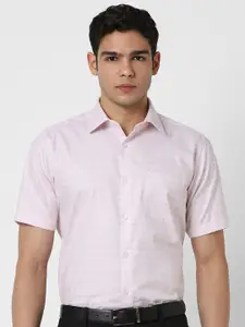 Van Heusen Checked Spread Collar Cotton Formal Shirt
