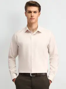 Arrow Men Regular Fit Spread Collar Textured Cotton Formal Shirt