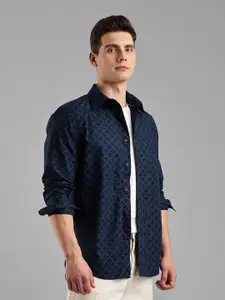 Tommy Hilfiger Men Regular Fit Spread Collar Typography Printed Cotton Casual Shirt