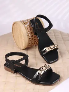 DressBerry Women Embellished Open Toe Flats