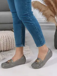 Carlton London Women Textured Round Toe Slip-On Horsebit Loafers